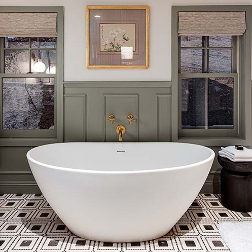 Beautiful soaking tub in the Adi Shakti cabin at the SoHum Mountain Healing Resort